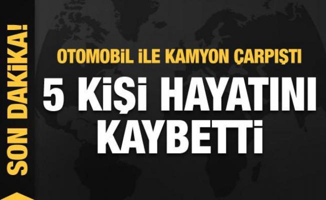 Bursa'da otomobil ile kamyon çarpıştı: 5 kişi hayatını kaybetti