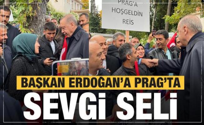 Cumhurbaşkanı Erdoğan Prag'ta! Türk vatandaşlarından sevgi seli