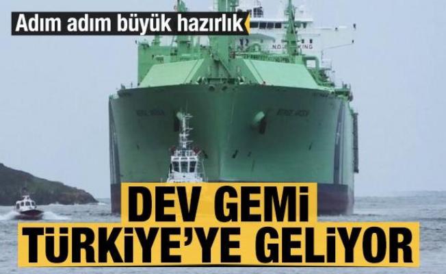 Dev gemi Türkiye'ye doğru yola çıktı